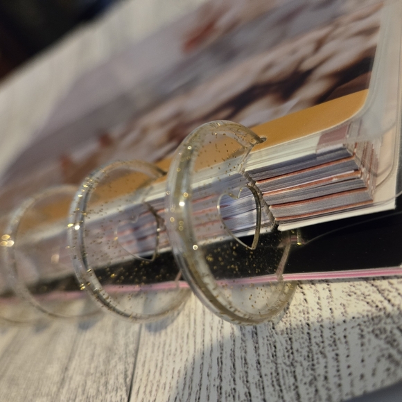 The Happy Planner Undated Classic Daily Layout Dried Florals 4 Months - Picture 3 of 5